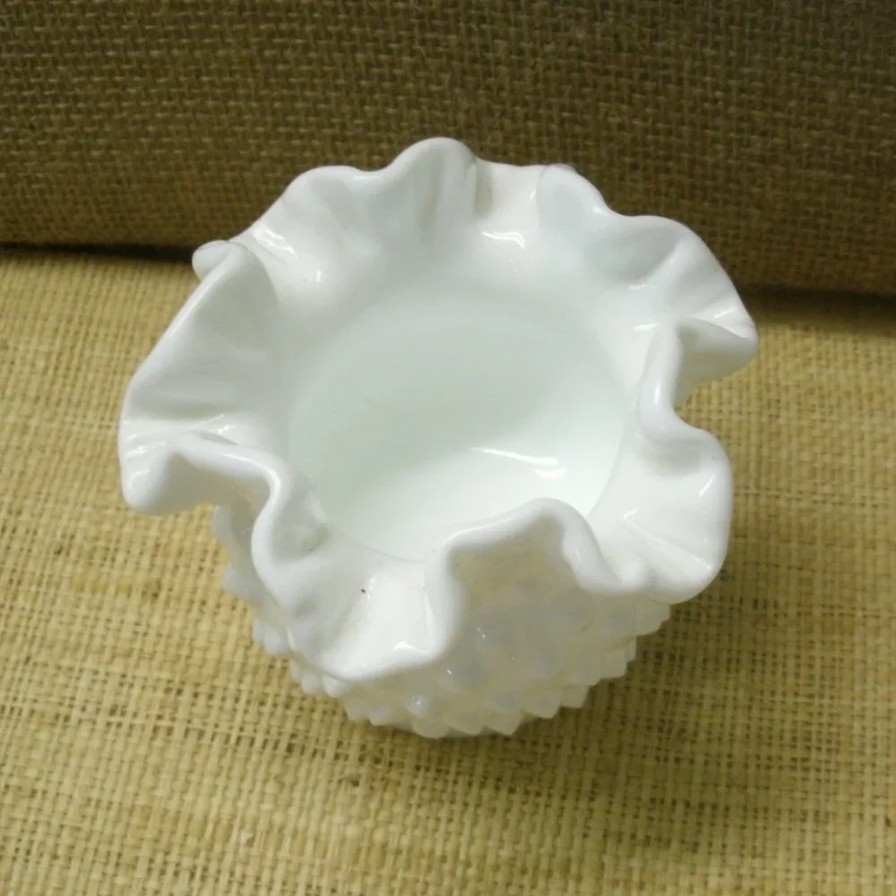 Fenton vintage hobnail